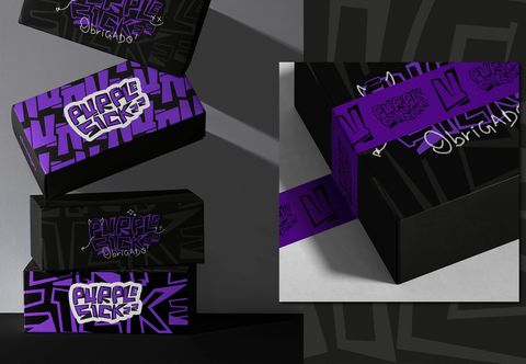 Caixas e sacolas da marca Purple Sick em roxo e preto