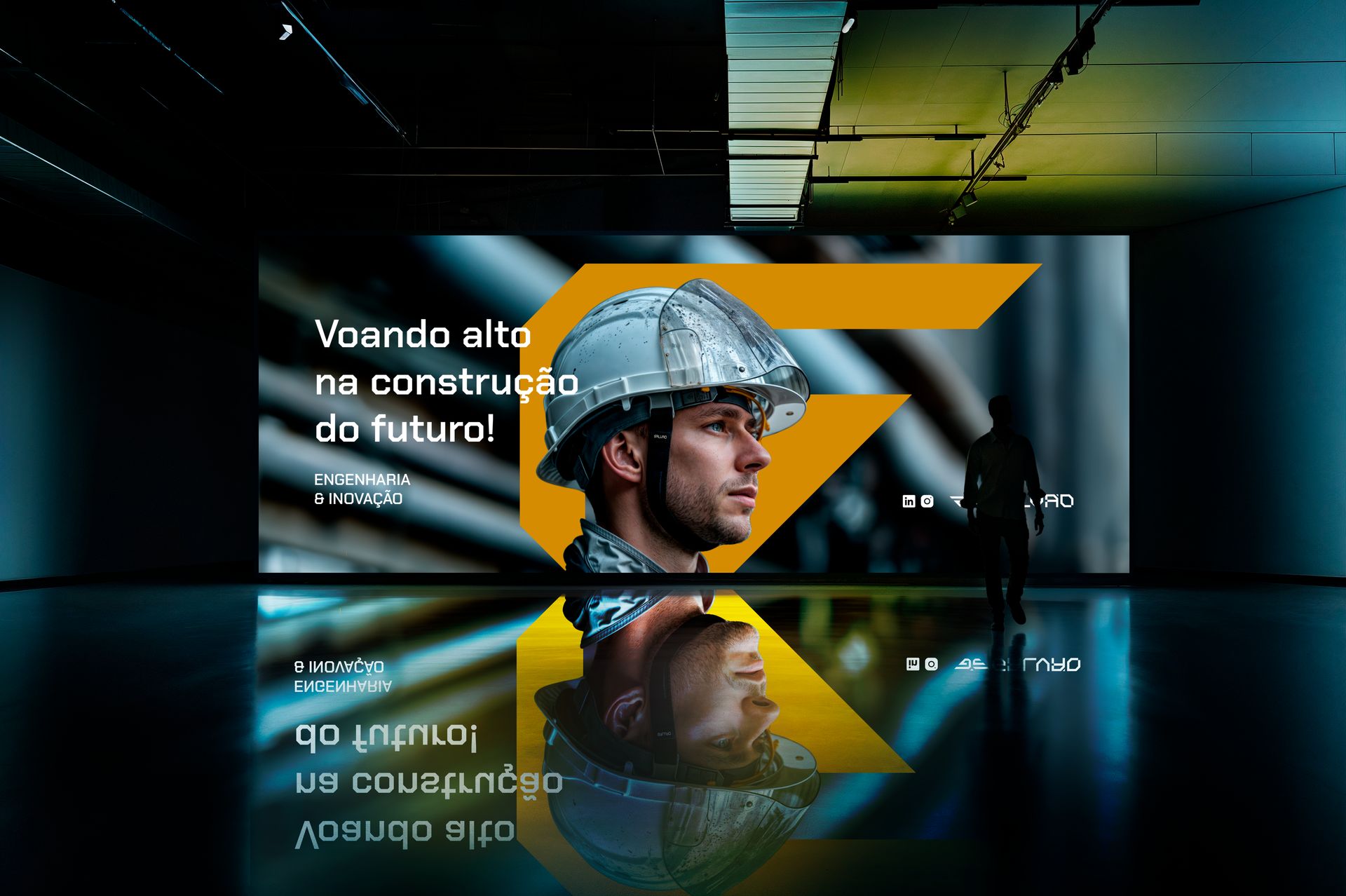 Campanha da Galvão Engenharia: engenheiro de capacete ao lado da frase Voando alto na construção do futuro